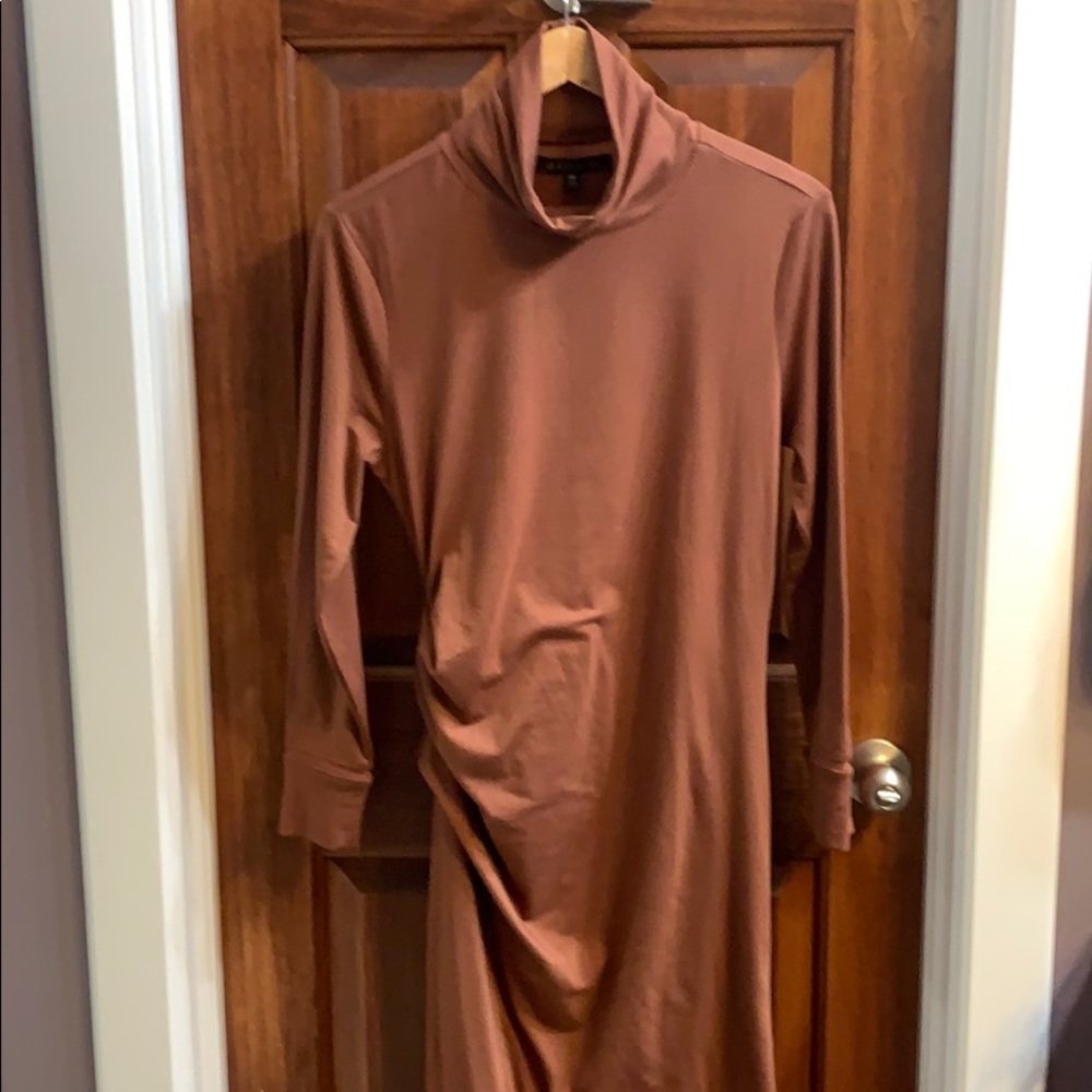 COMFY Athleta Carmel Turtleneck Midi Dress